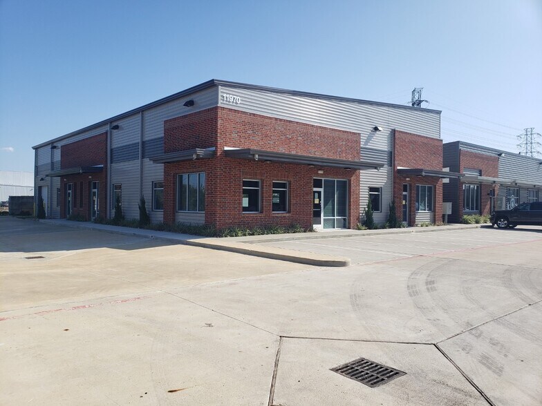 More Photos Of 11950 Barker Cypress Rd, Cypress Unknown For Lease