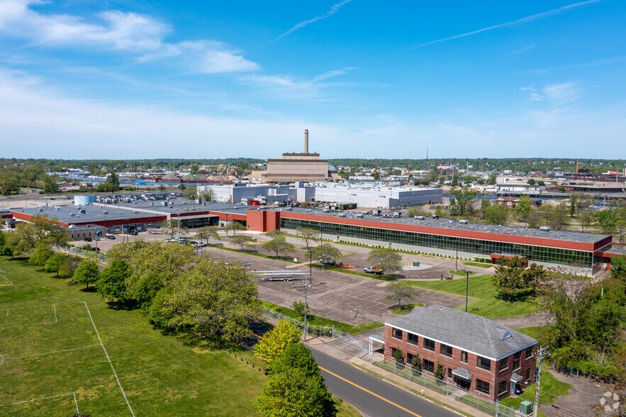 More Photos Of 1010-1080 Atlantic St, Bridgeport Manufacturing For Lease