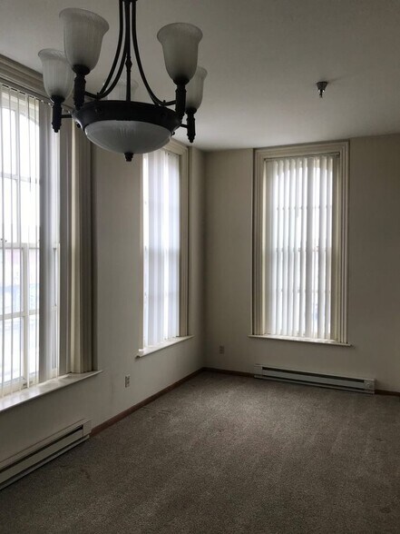 More Photos Of 122 S Minnesota Ave, Saint Peter Apartments For Sale