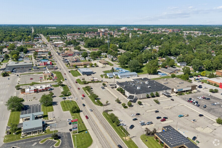 More Photos Of 800 S Tillotson Ave, Muncie Medical For Lease
