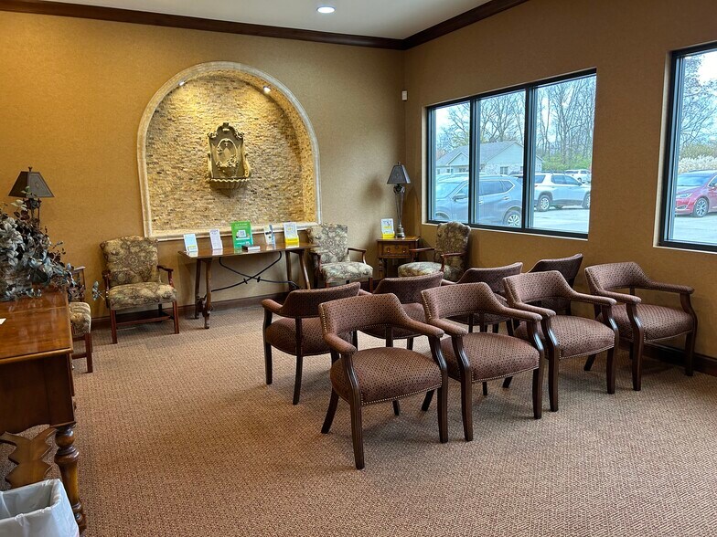 More Photos Of 3825 Fairview Dr, Anderson Medical For Sale