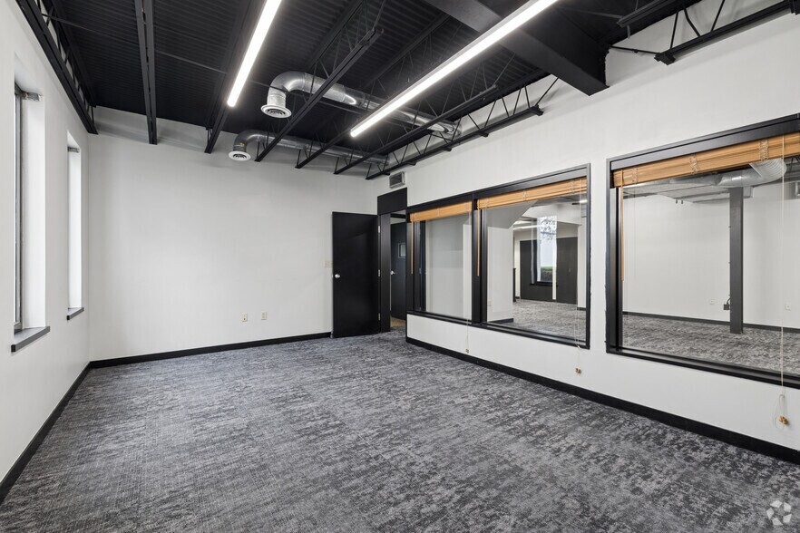 More Photos Of 58 Concord St, North Reading Office For Lease