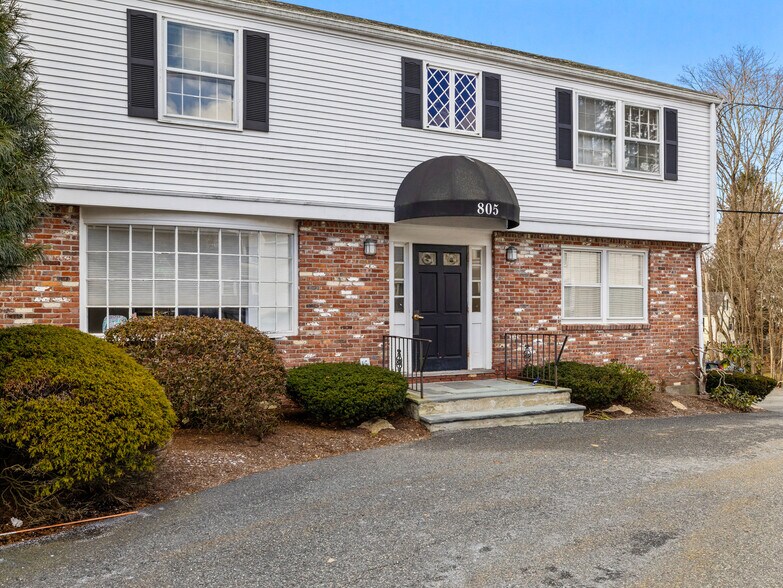 More Photos Of 805 High St, Westwood Medical For Lease