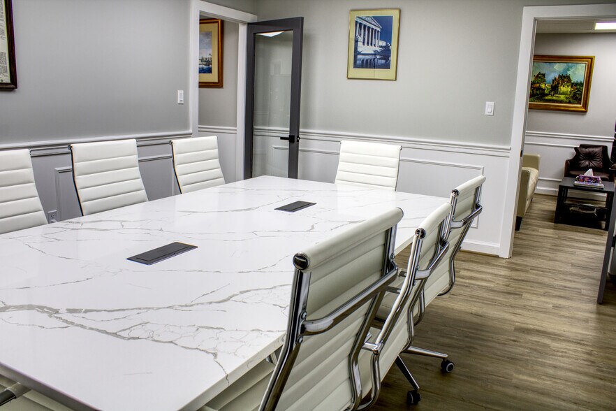 More Photos Of 10521 Judicial Dr, Fairfax Medical For Sale