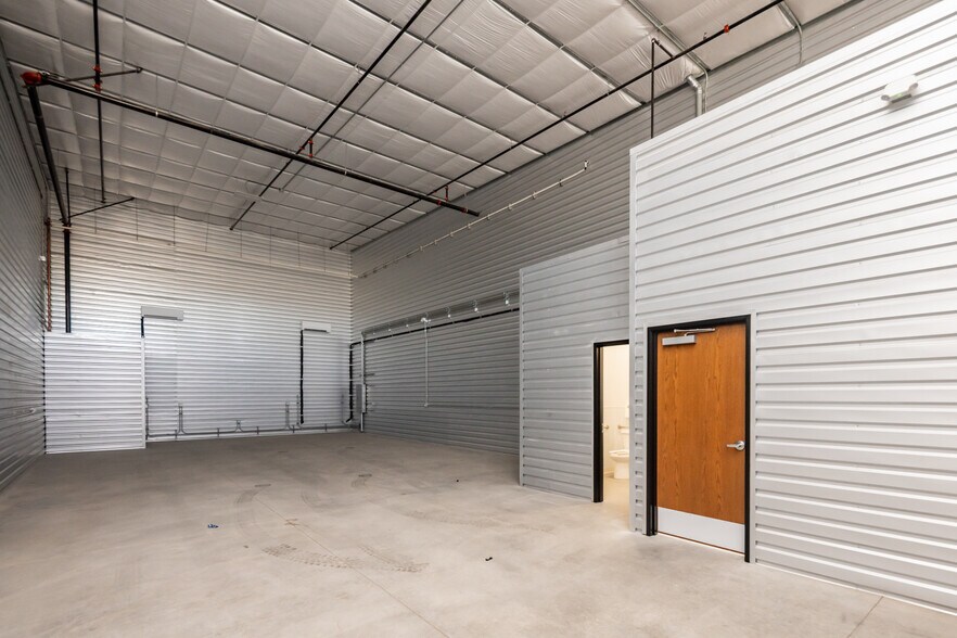 More Photos Of 1191 Lake Havasu Ave, Lake Havasu City Industrial For Lease