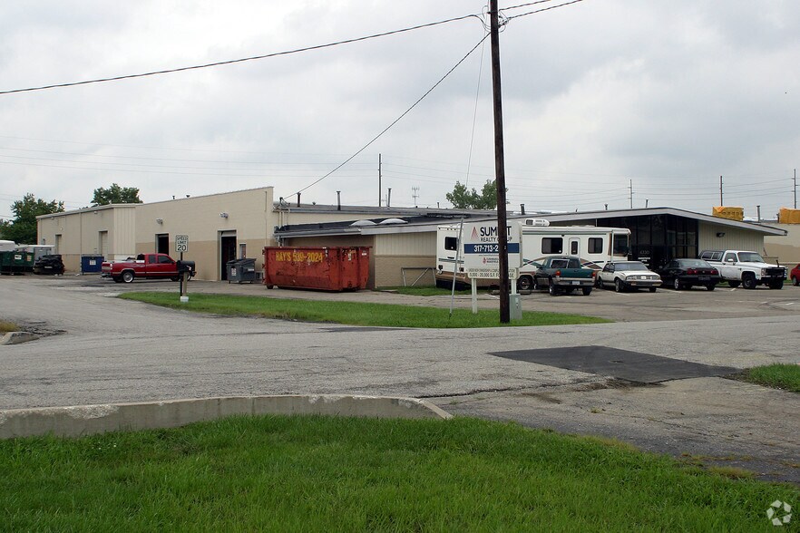 More Photos Of 4330 Hull St, Indianapolis Warehouse For Lease