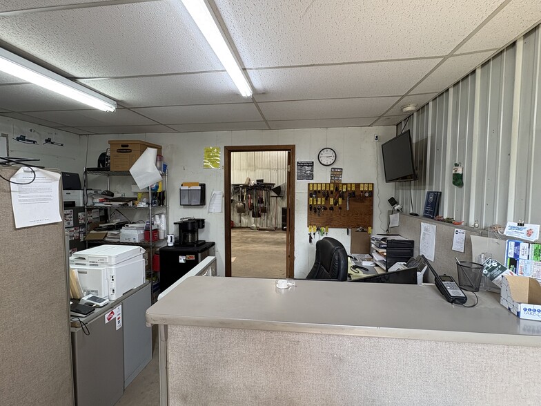 More Photos Of 1325 29th St, Cloquet Industrial For Sale
