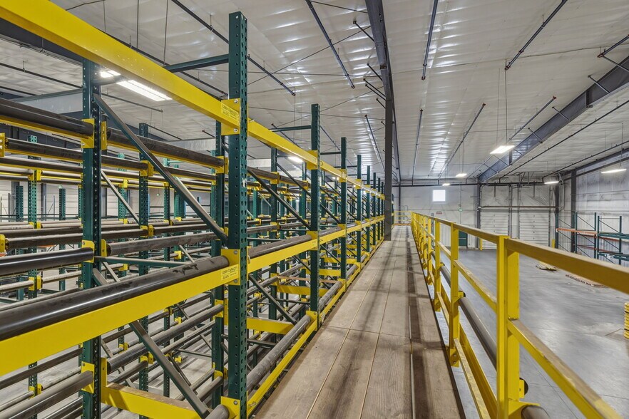 More Photos Of 3370 Drennan Industrial Loop S, Colorado Springs Flex For Lease