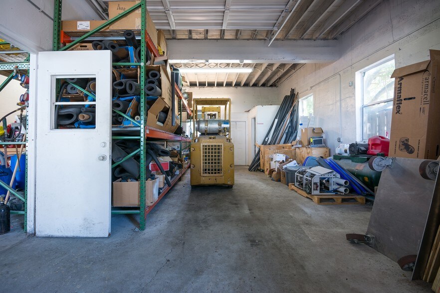 More Photos Of 2600 SW 3rd Ave, Fort Lauderdale Light Distribution For Sale