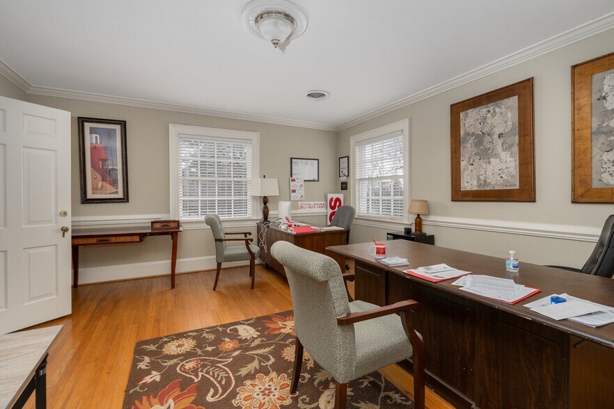 More Photos Of 2090 Eastern Ave, Nashville Office Residential For Sale