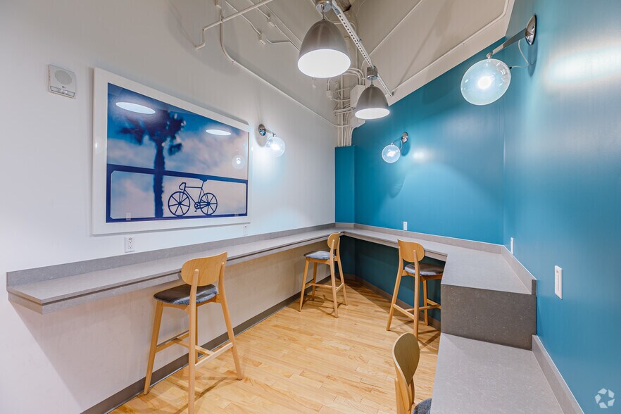 More Photos Of 4660 La Jolla Village Dr, San Diego Coworking Space