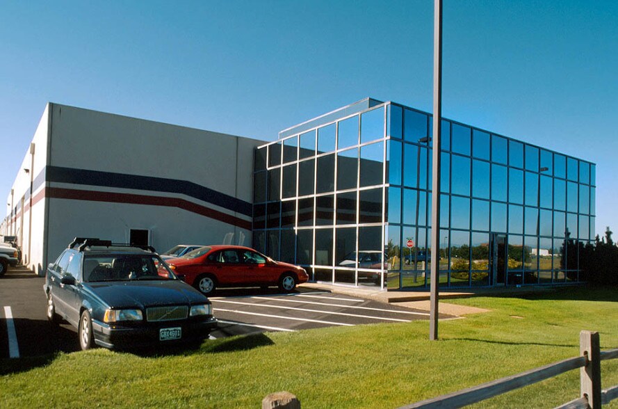 More Photos Of 6810 S Jordan Rd, Centennial Warehouse For Lease