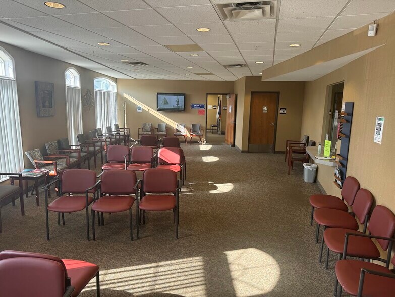 More Photos Of 24715 Little Mack Ave, Saint Clair Shores Medical For Lease