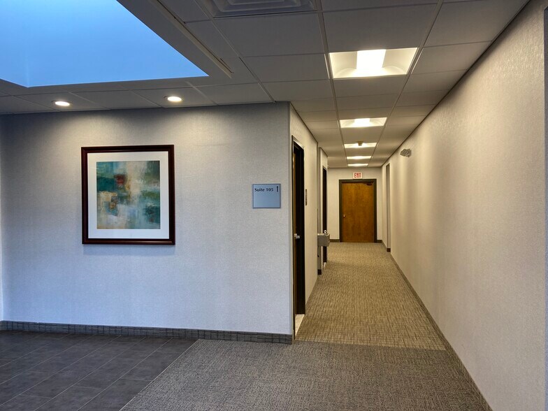 More Photos Of 11 Century Hill Dr, Latham Office For Lease