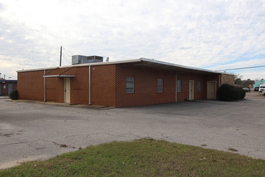 More Photos Of 1318 W Pine St, Hattiesburg Office For Lease