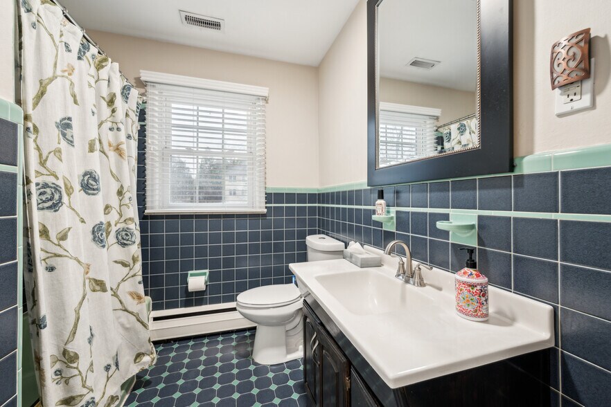 More Photos Of 41 Kings Hwy N, Cherry Hill Medical For Lease