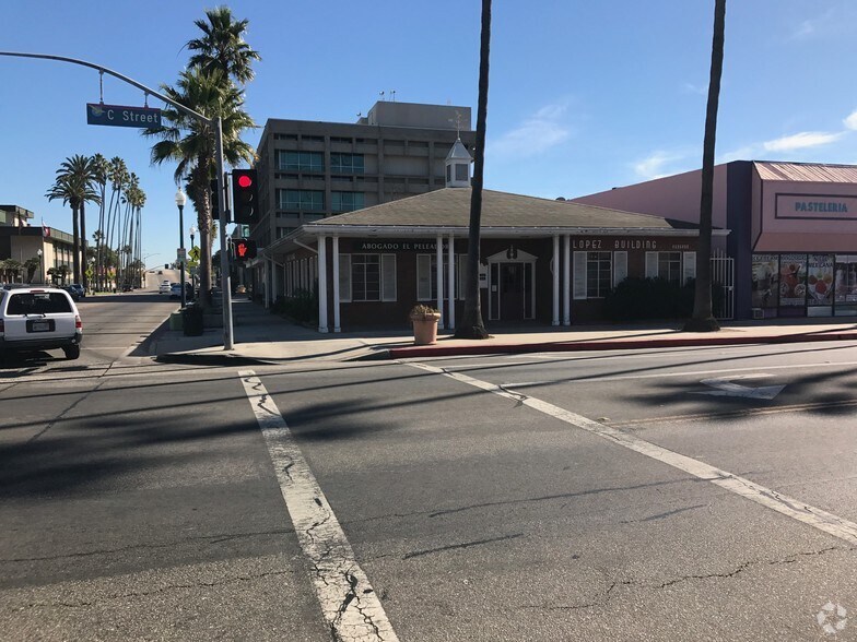 More Photos Of 300 S C St, Oxnard Coworking Space