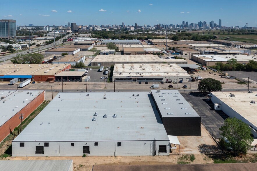 More Photos Of 4919 Woodall St, Dallas Warehouse For Sale