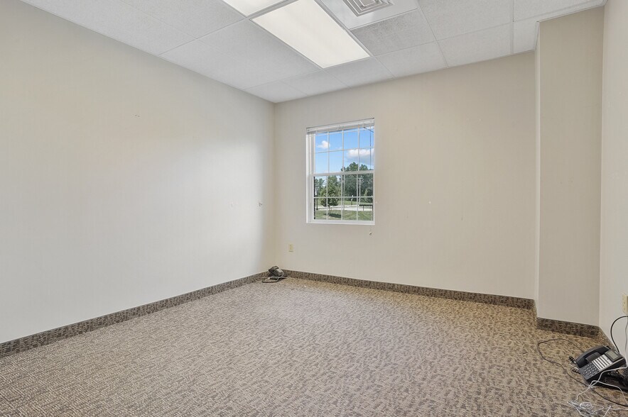 More Photos Of 3333 Massillon Rd, Akron Bank For Lease