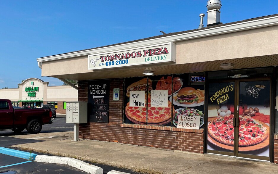 More Photos Of 781-885 Sumpter Rd, Belleville Unknown For Lease