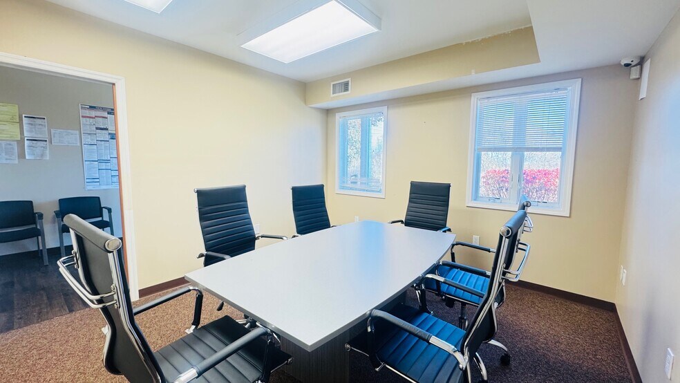 More Photos Of 1460 Route 17M, Chester Medical For Lease