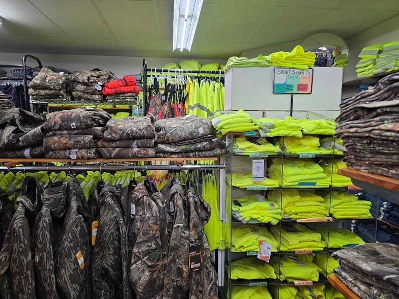 More Photos Of 2679 Industrial Park Rd, Mifflintown Storefront Retail Office For Sale