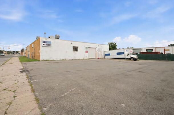 More Photos Of 315 Ralph Ave, Copiague Warehouse For Sale