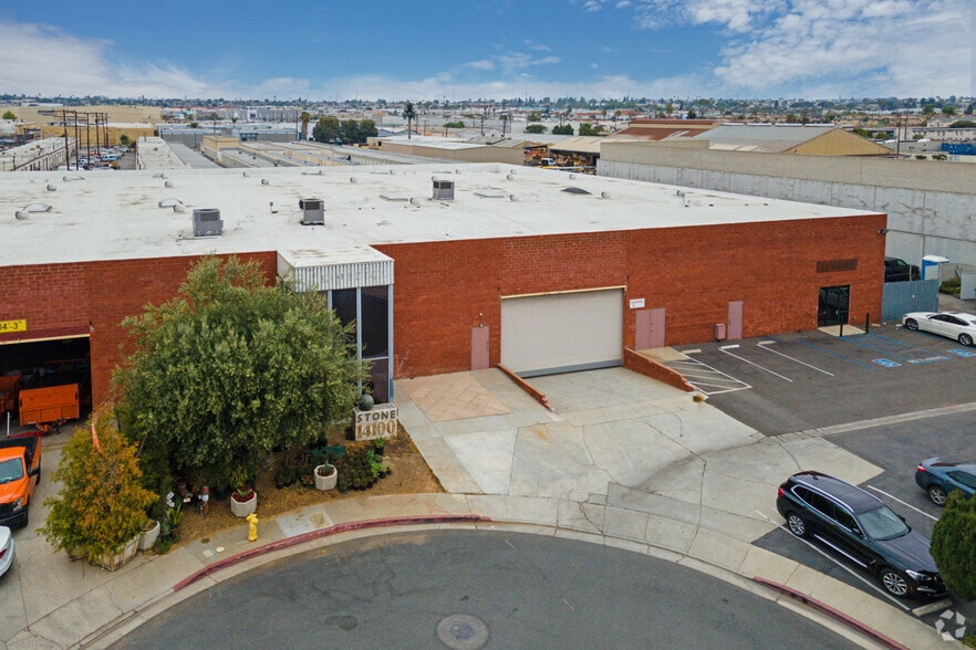 More Photos Of 14100 S Kingsley Dr, Gardena Manufacturing For Lease