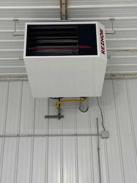 More Photos Of 700 Armstrong Dr, Fairmont Service For Sale