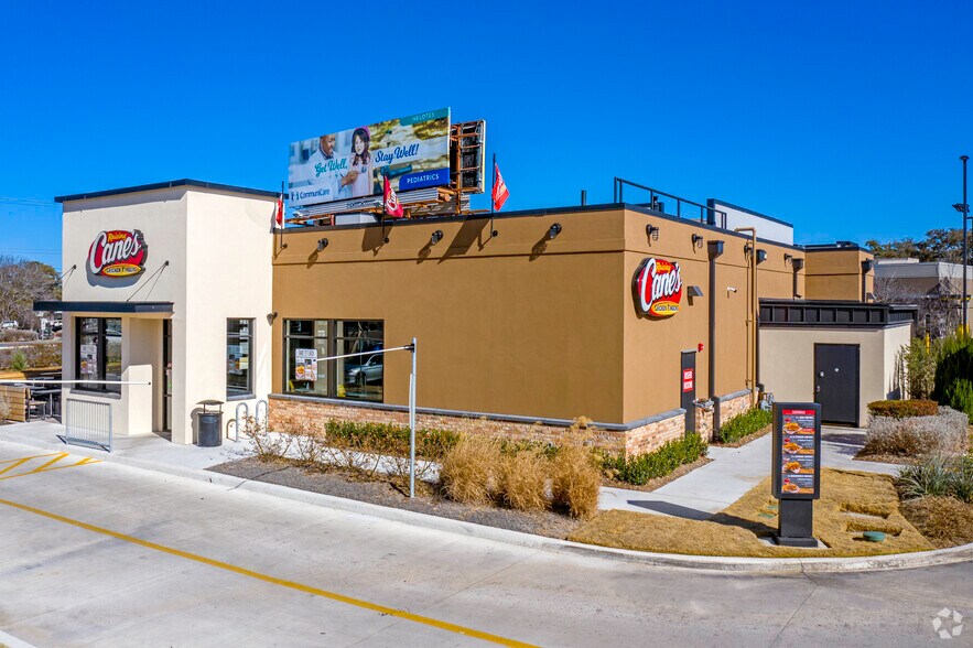 More Photos Of 11309-11323 Bandera Rd, San Antonio Unknown For Lease