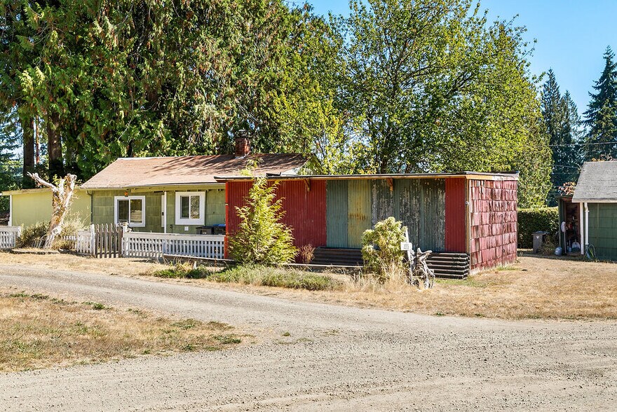 More Photos Of 20363-20379 NW Cedar Ln, Poulsbo General Retail For Sale