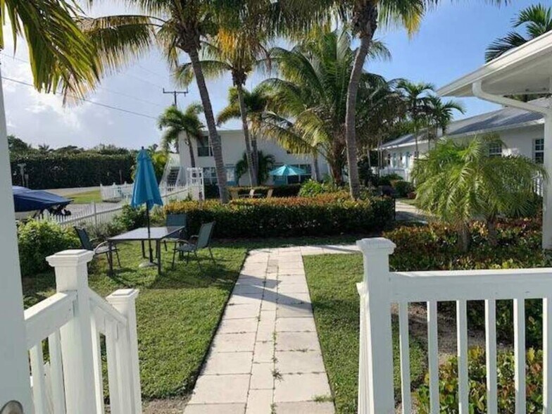 More Photos Of 2502 Tamarind Dr, Hutchinson Island Hotel For Sale