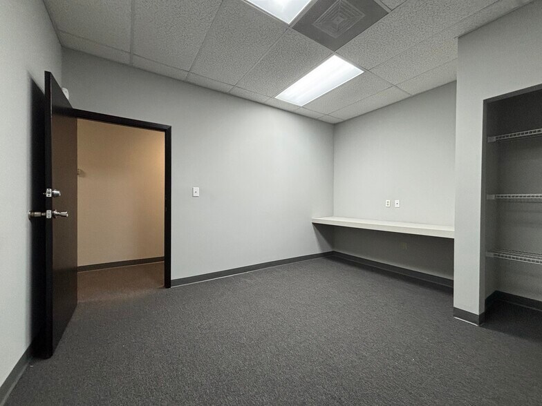 More Photos Of 826 Creighton Rd, Pensacola Light Distribution For Lease