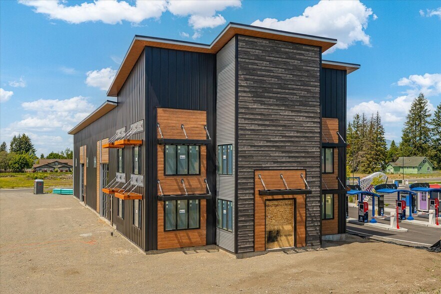 More Photos Of 9878 Kirkpatrick st, Hayden Office For Sale