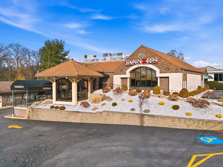Primary Photo Of 2305 Wilmington Rd, New Castle Restaurant For Sale