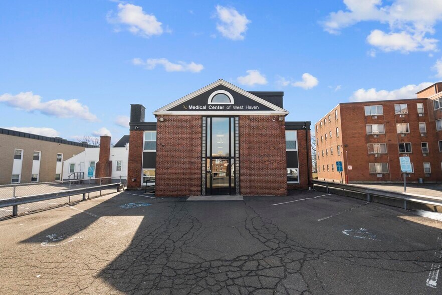 More Photos Of 385 Main St, West Haven Medical For Sale