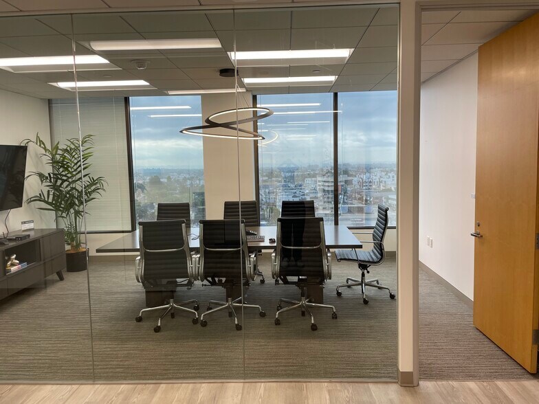 More Photos Of 10880 Wilshire Blvd, Los Angeles Loft Creative Space For Lease