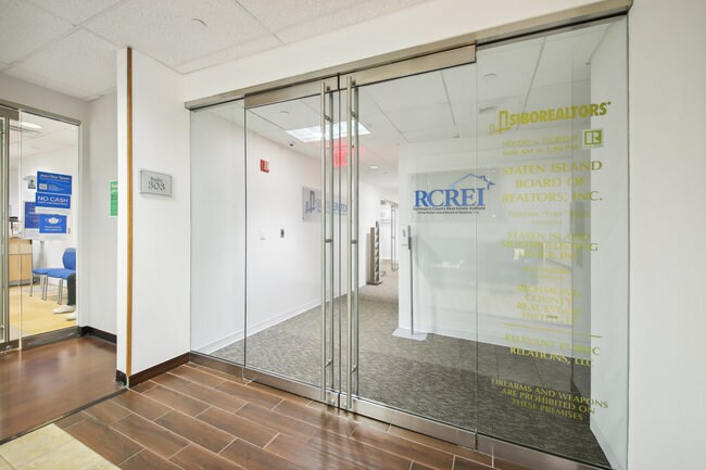 More Photos Of 1150 South Ave, Staten Island Office For Lease