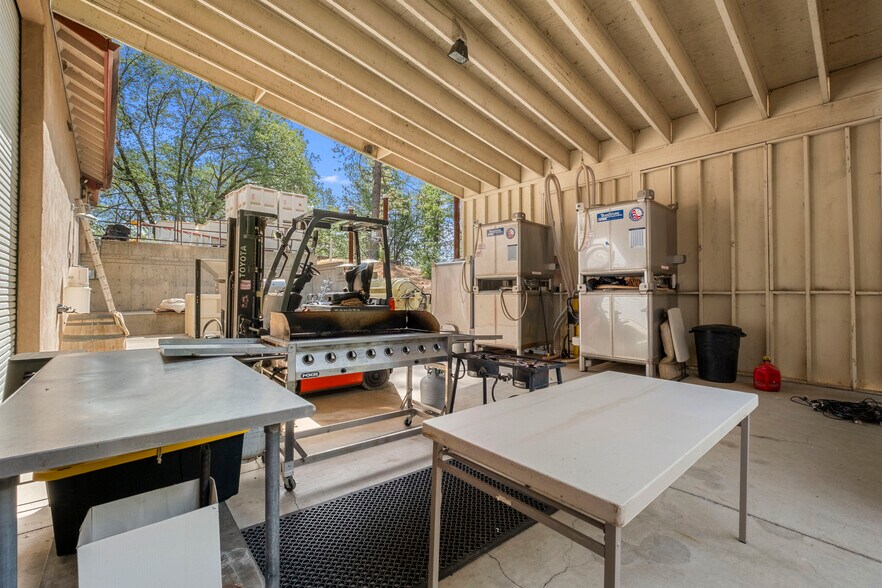 More Photos Of 4282 Pleasant Valley Rd, Placerville Specialty For Sale