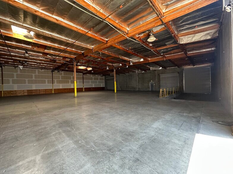 More Photos Of 3070 Skyway Dr, Santa Maria Warehouse For Lease