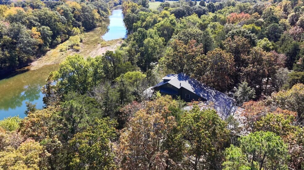 More Photos Of 122 Ouachita River Haven Rd, Pencil Bluff Hotel For Sale