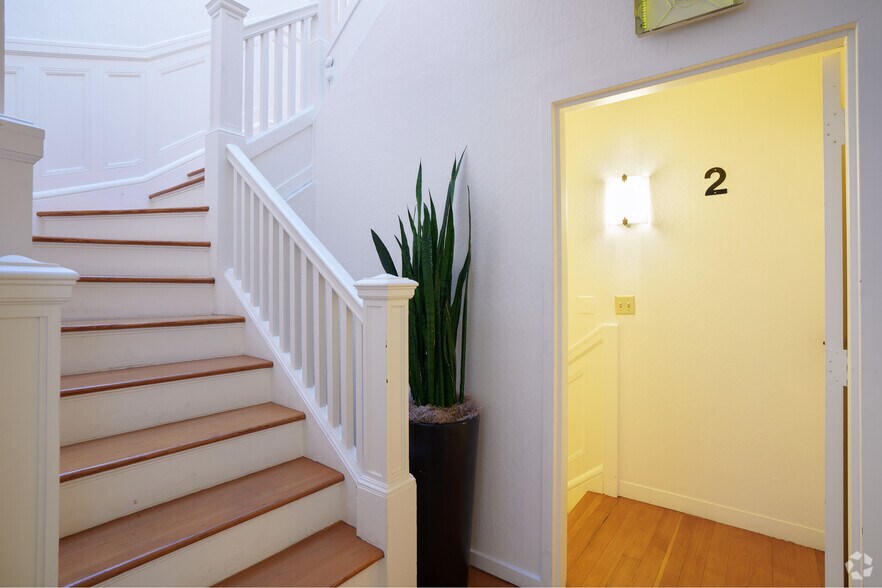 More Photos Of 505 17th Street & 1645 Telegraph Avenue, Oakland Office For Lease