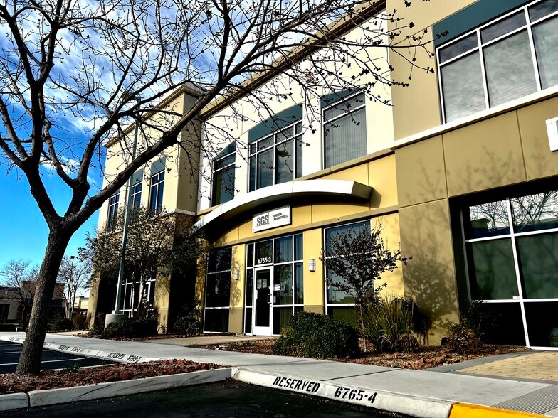 More Photos Of 6765 Eastern Ave, Las Vegas Warehouse For Sale