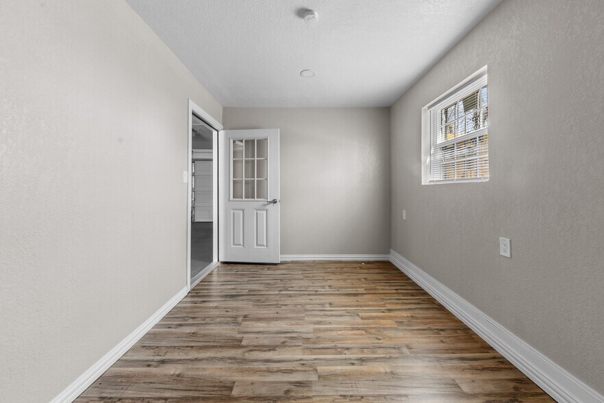 More Photos Of 210 W Dunn Ave, Killeen Office For Sale