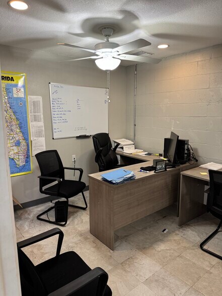 More Photos Of 1250-1290 Hand Ave, Ormond Beach Showroom For Lease