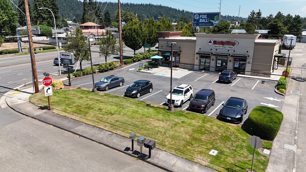 Primary Photo Of 9839 SE Elon St, Clackamas Freestanding For Sale