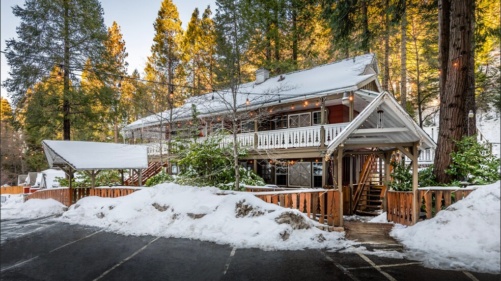 More Photos Of 27992 Rainbow Dr, Lake Arrowhead Hotel For Sale