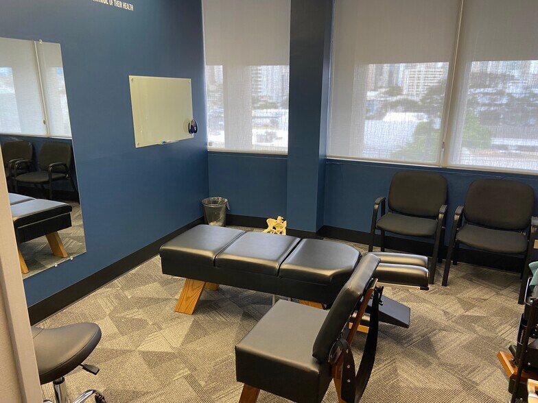 More Photos Of 1110 university Ave, Honolulu Office For Lease