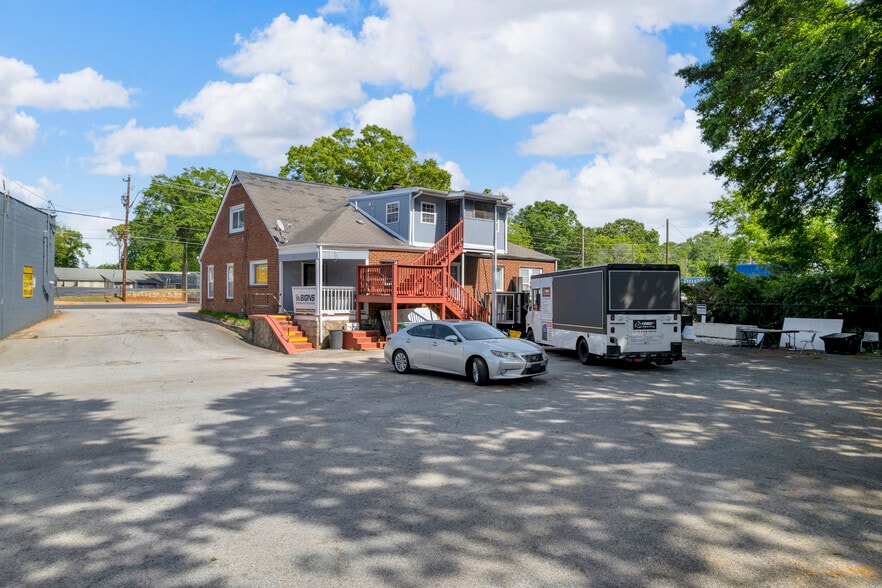 More Photos Of 2915 Alston Dr, Atlanta Freestanding For Sale
