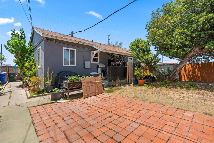 More Photos Of 1343 Highland Ave, National City Apartments For Sale